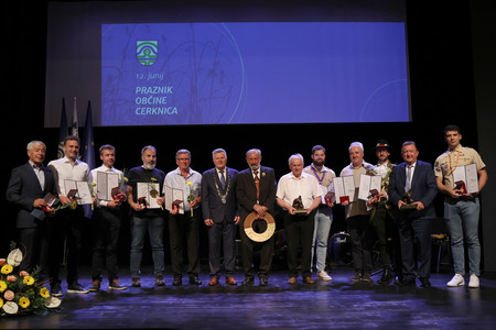 SLAVNOSTNA SEJA OBČINSKEGA SVETA S PODELITVIJO OBČINSKIH PRIZNANJ 62 FOTO LJUBO VUKELIČ